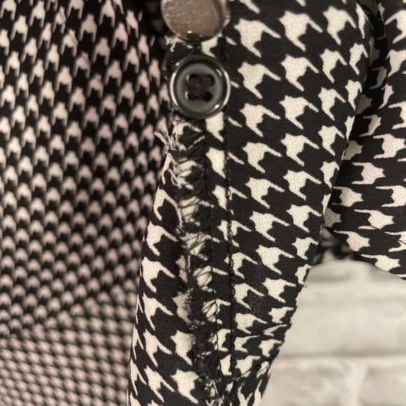 Apt 9 Black White Button Up Shirt Wrinkle Resistant Oversized Large - Picture 8 of 10